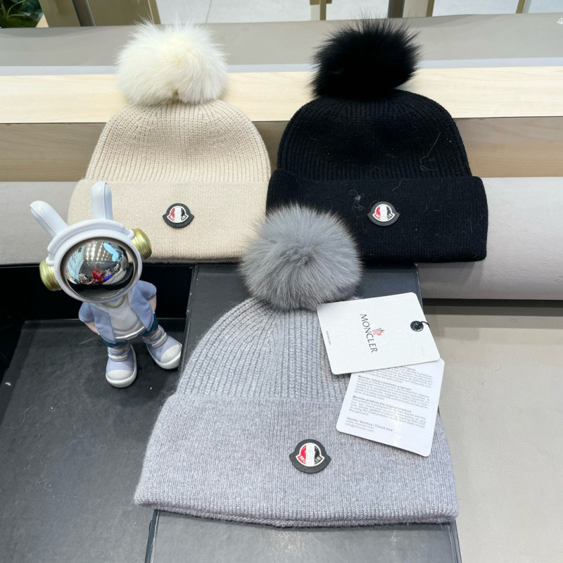 Moncler hat hm